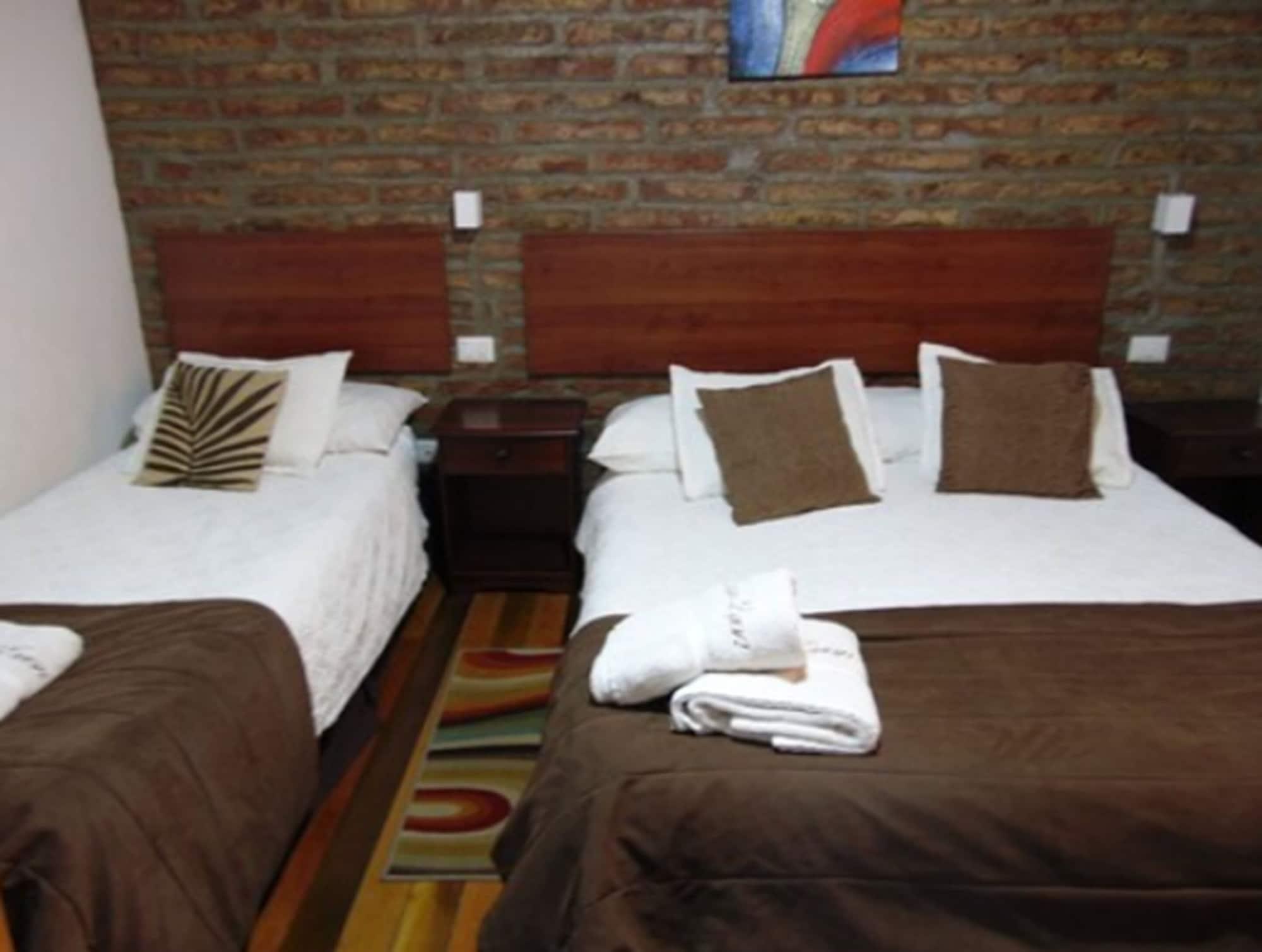 Hotel Casa Lyon Santiago Exterior photo