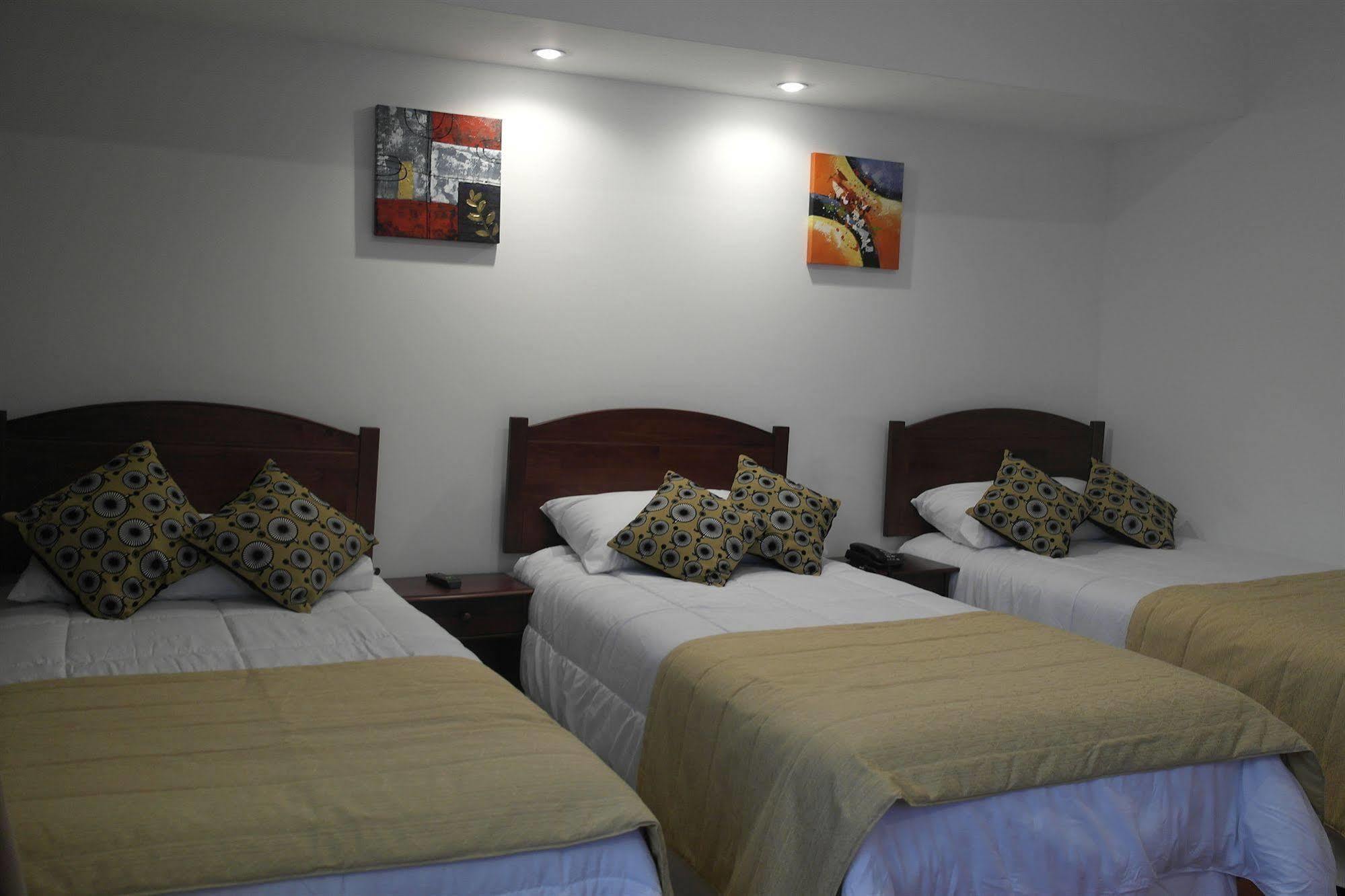 Hotel Casa Lyon Santiago Exterior photo